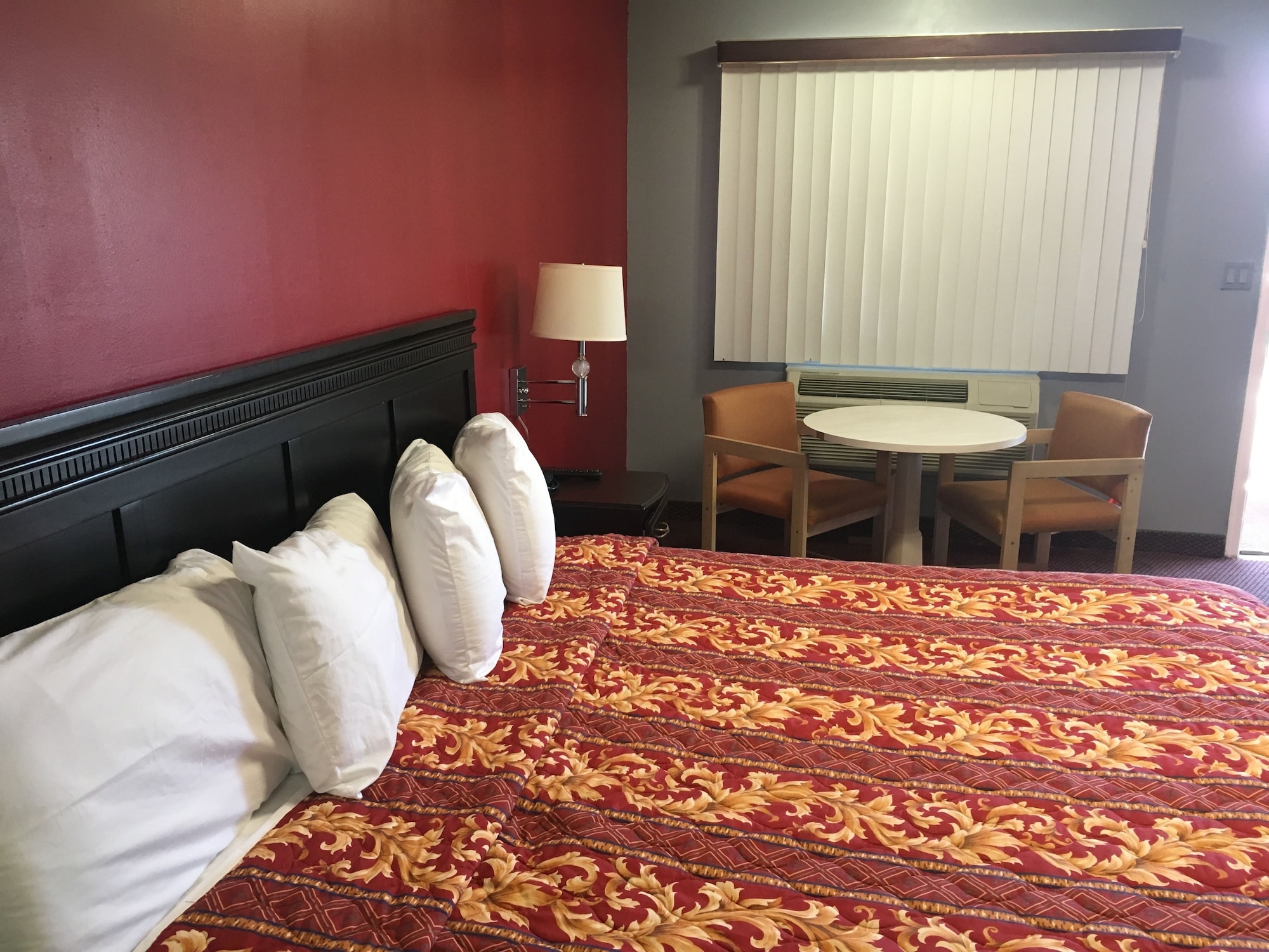 Room, King Bed