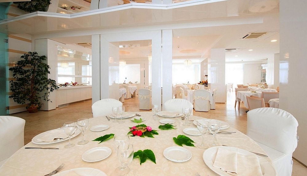 Hotel Excelsior Vasto 72/75