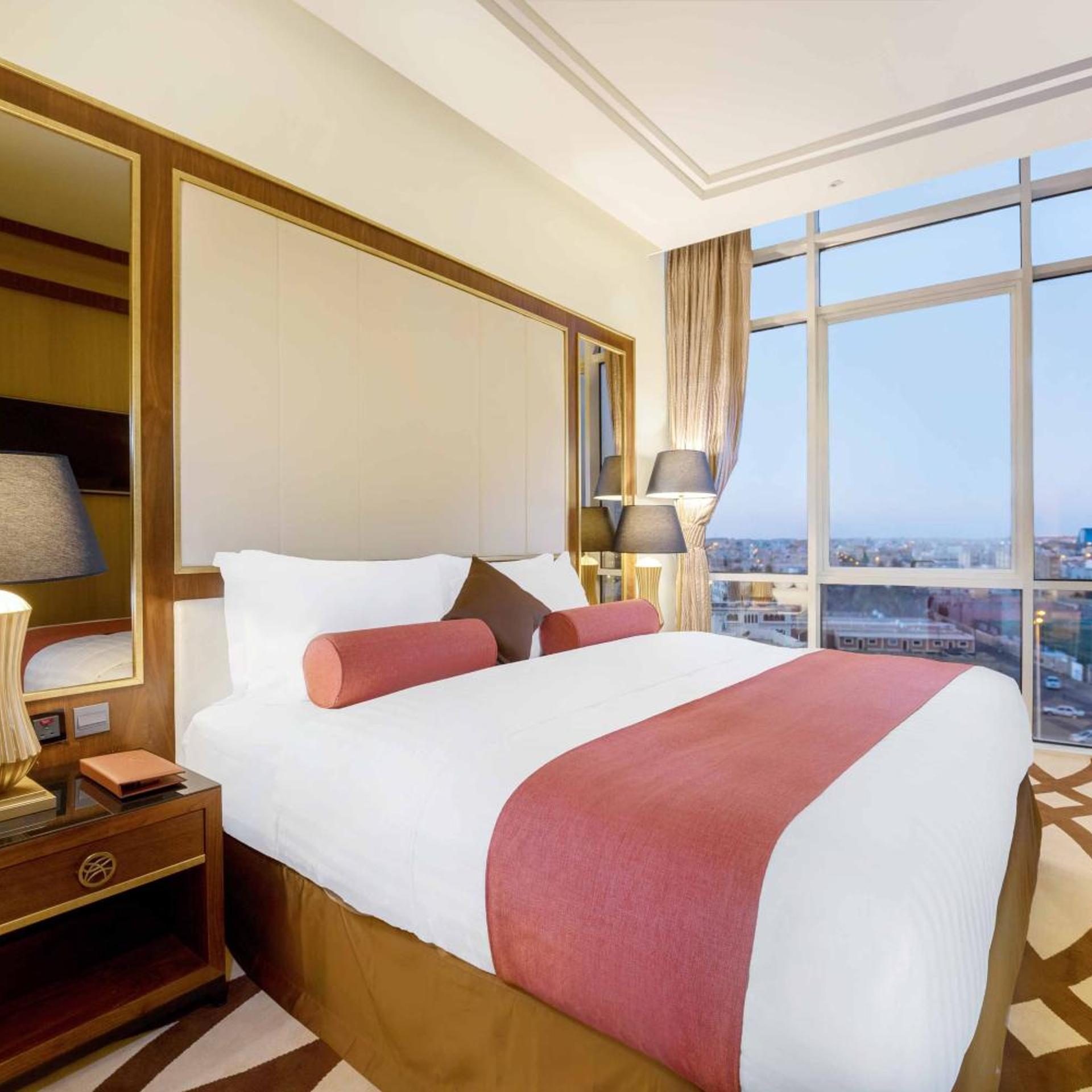Amber Room، فندق بيات(Bayat Hotel) 3/7