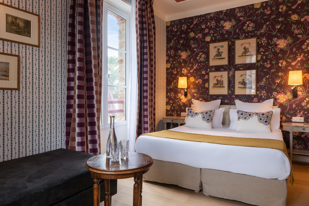 Saint Christophe Hotel 14/50
