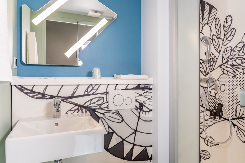 IBIS BUDGET AUBENAS 6/49