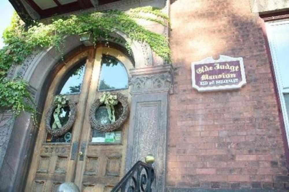 Olde Judge Mansion 1/31