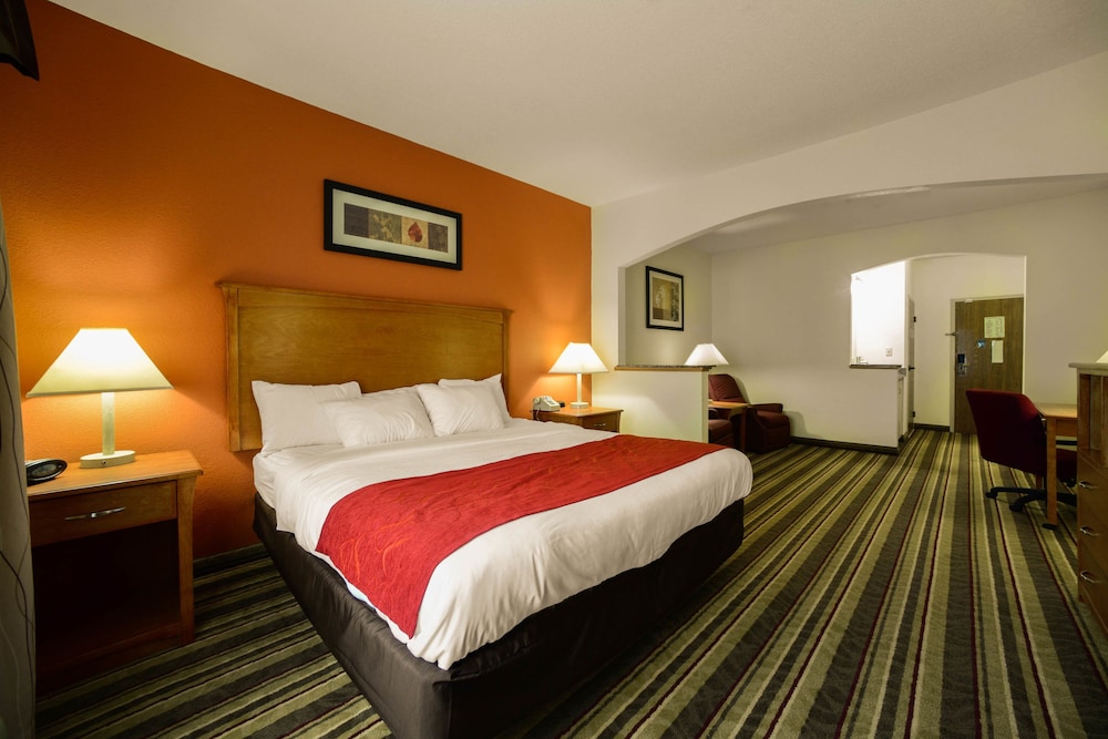 Baymont By Wyndham Marion 5/22