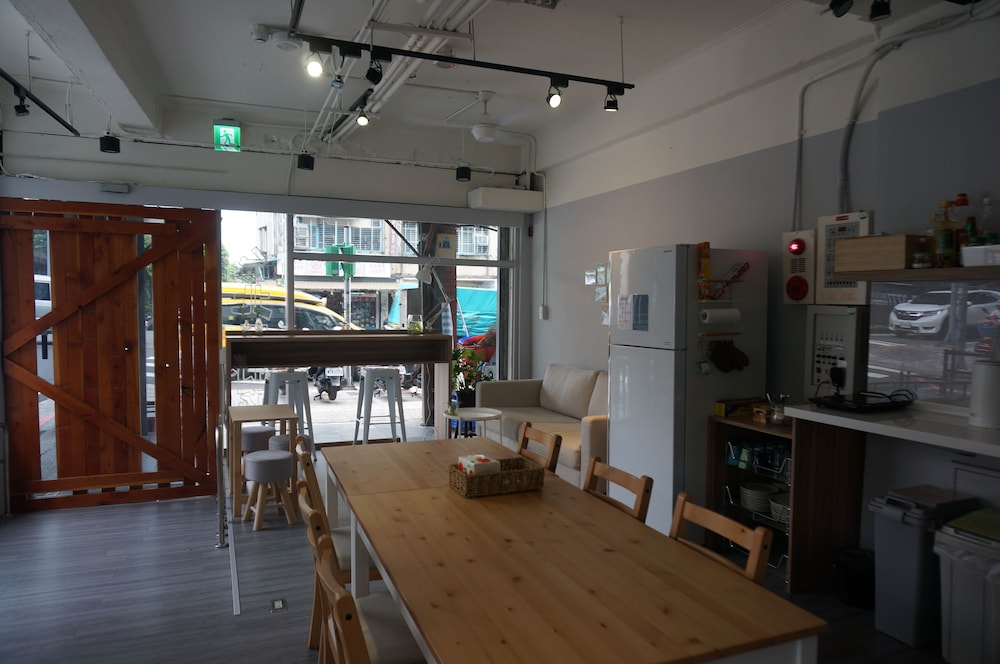 Five Elements Hostel Taipei 21/26