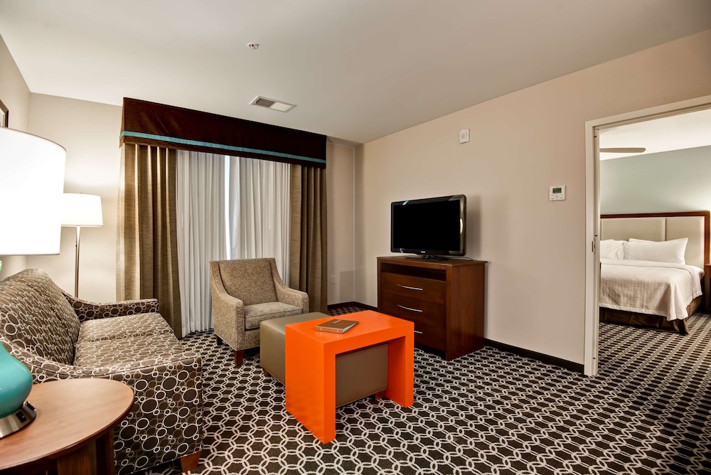Homewood Suites By Hilton Greeley 25/40