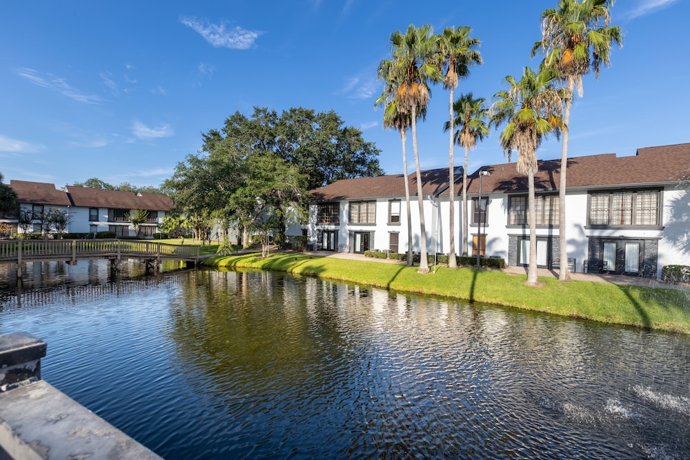 Legacy Vacation Resorts - Orlando-Kissimmee 92/95