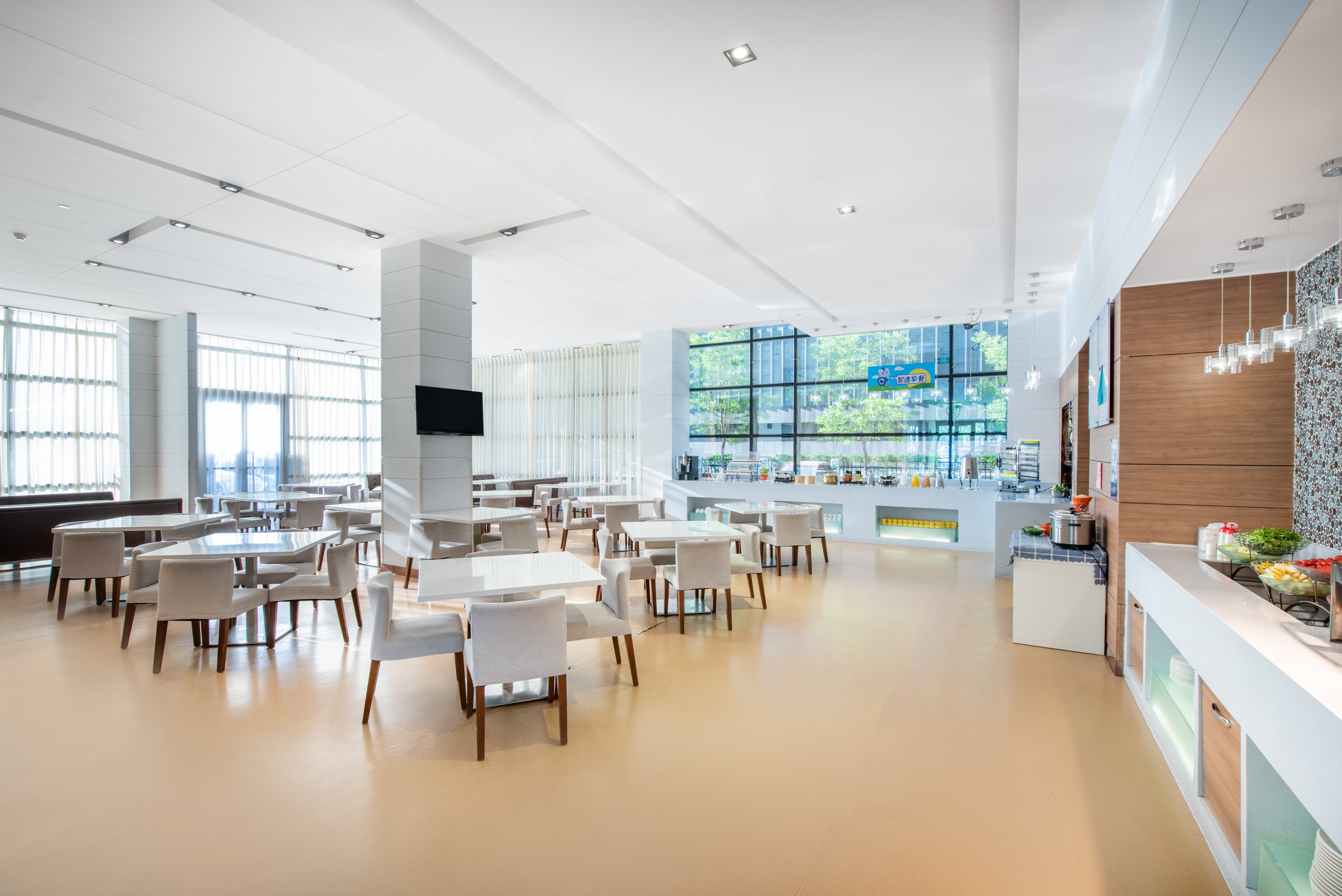 Holiday Inn Express Ordos Dongshen 17/33