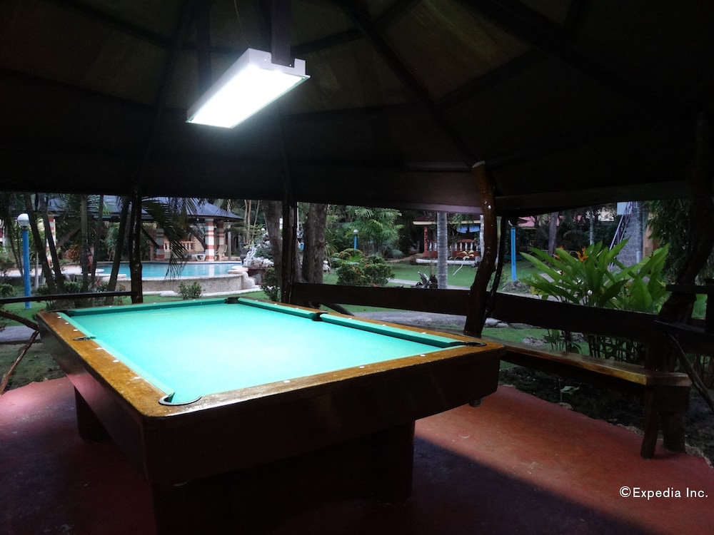 Alonaland Resort Apartelle 28/50