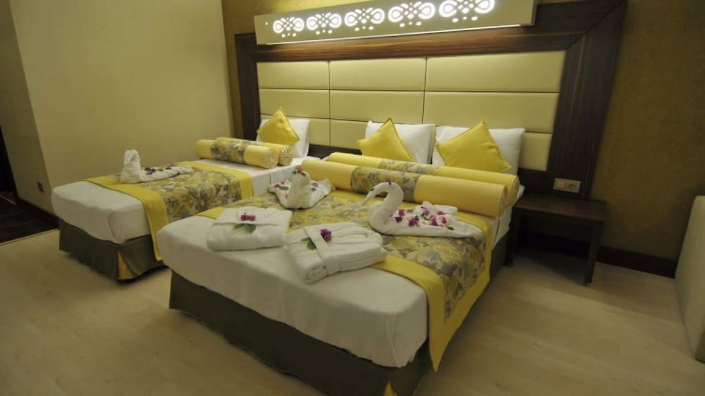 Nox Inn Club Hotel 13/44