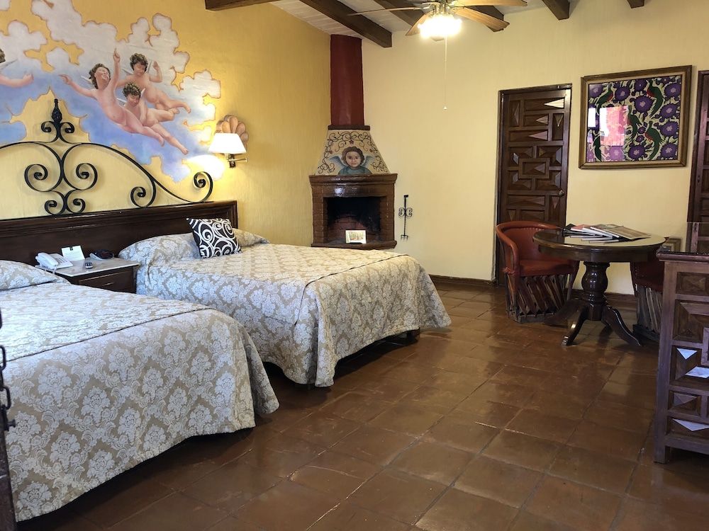 Villa San Jose Hotel And Suites 28/50