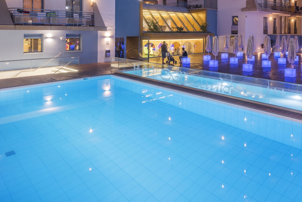 Hotel Alhambra 6/50