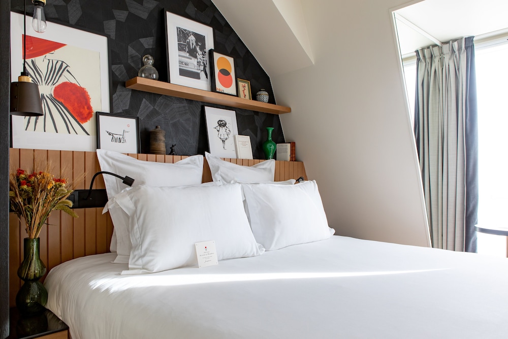 TOITS DE PARIS, DELUXE, DOUBLE BED