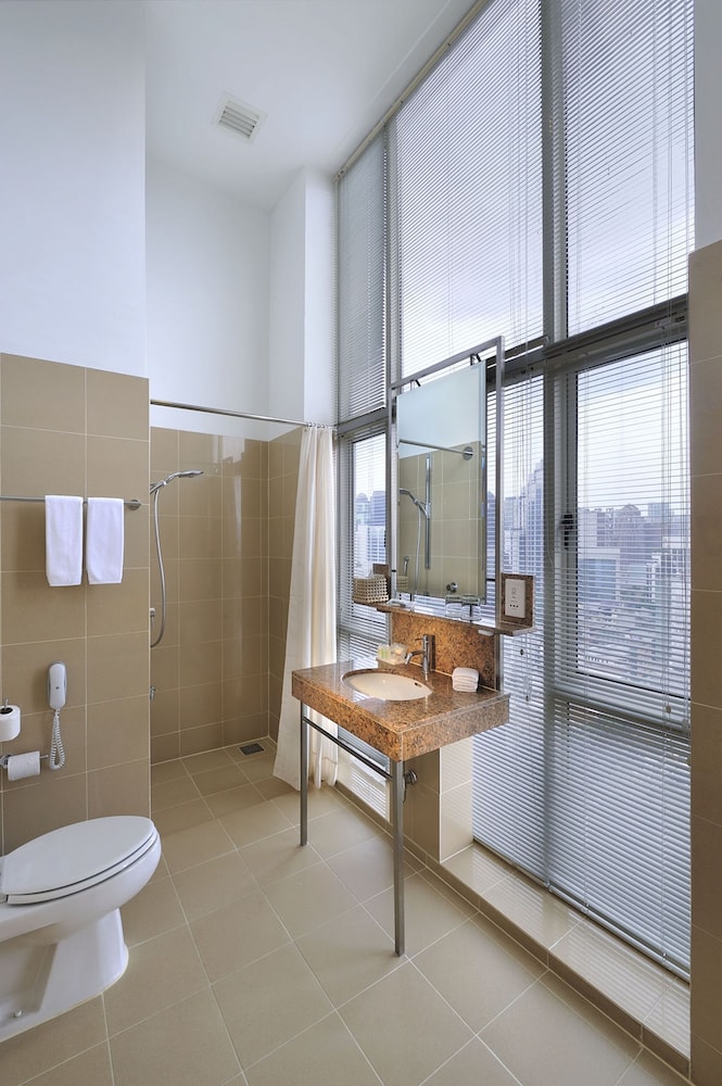 Hotel Capitol Kuala Lumpur 24/25