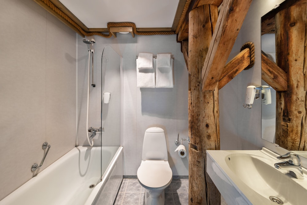 Quality Hotel Floro 18/39