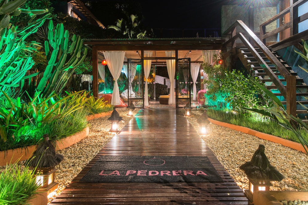 La Pedrera Small Hotel And Spa 73/77