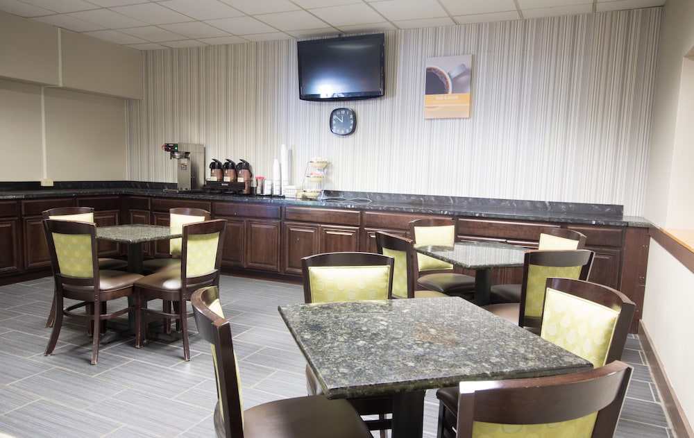Motel6 Clarion, PA 46/50