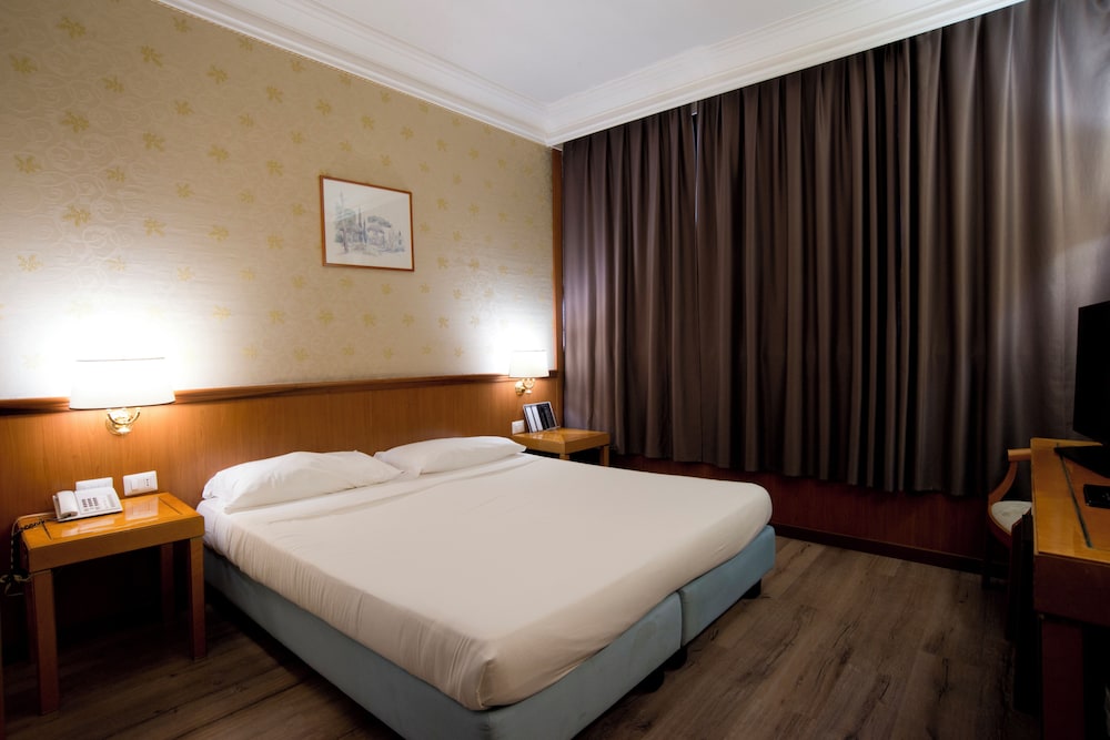 Hotel The Brand 16/64