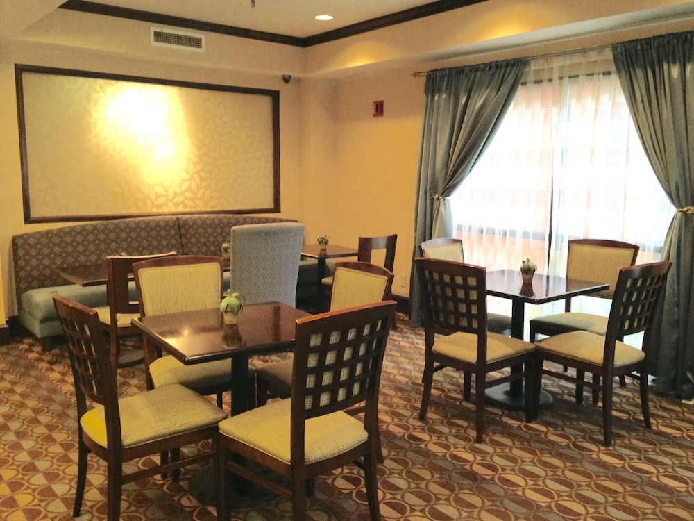 Hampton Inn Sanford 26/32