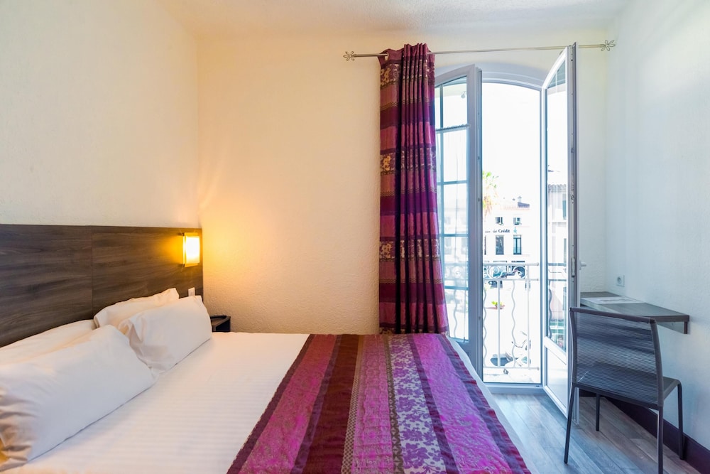 Le 21 Hotel 12/47