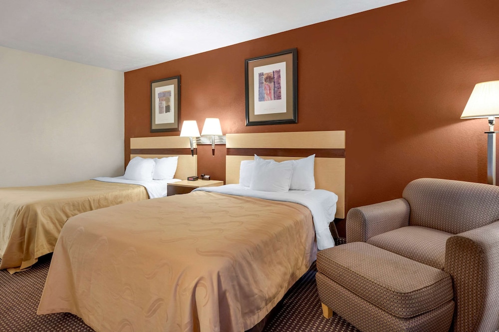 SureStay by Best Western Obetz Rickenbacker Airport 13/45
