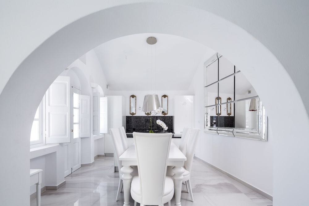 Canaves Oia Suites 53/80