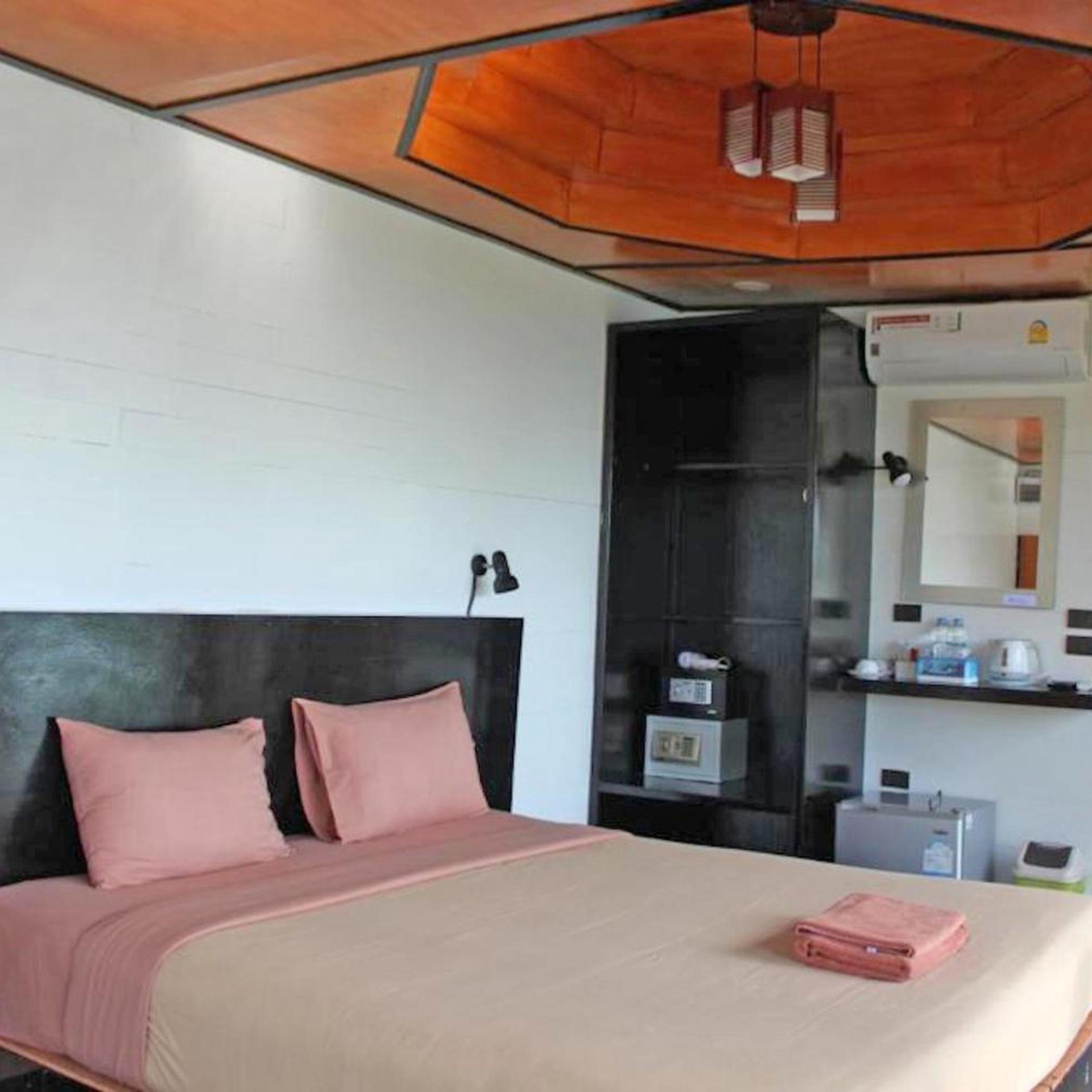 Sweet, Deluxe, Bungalow, Sea Front