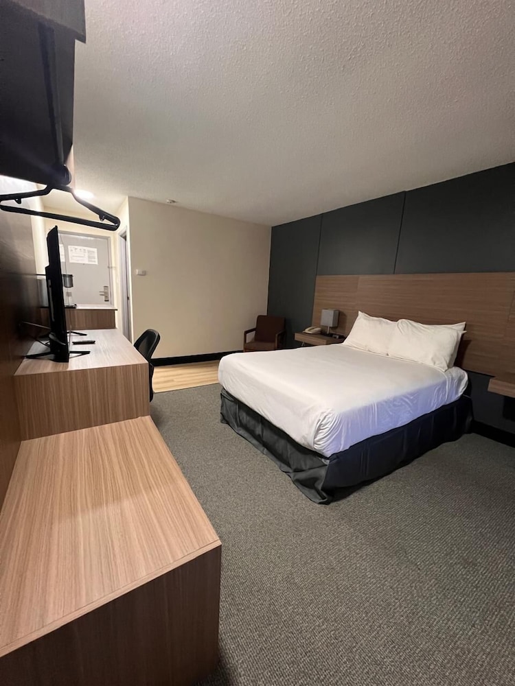 SureStay by Best Western Smithers 22/57