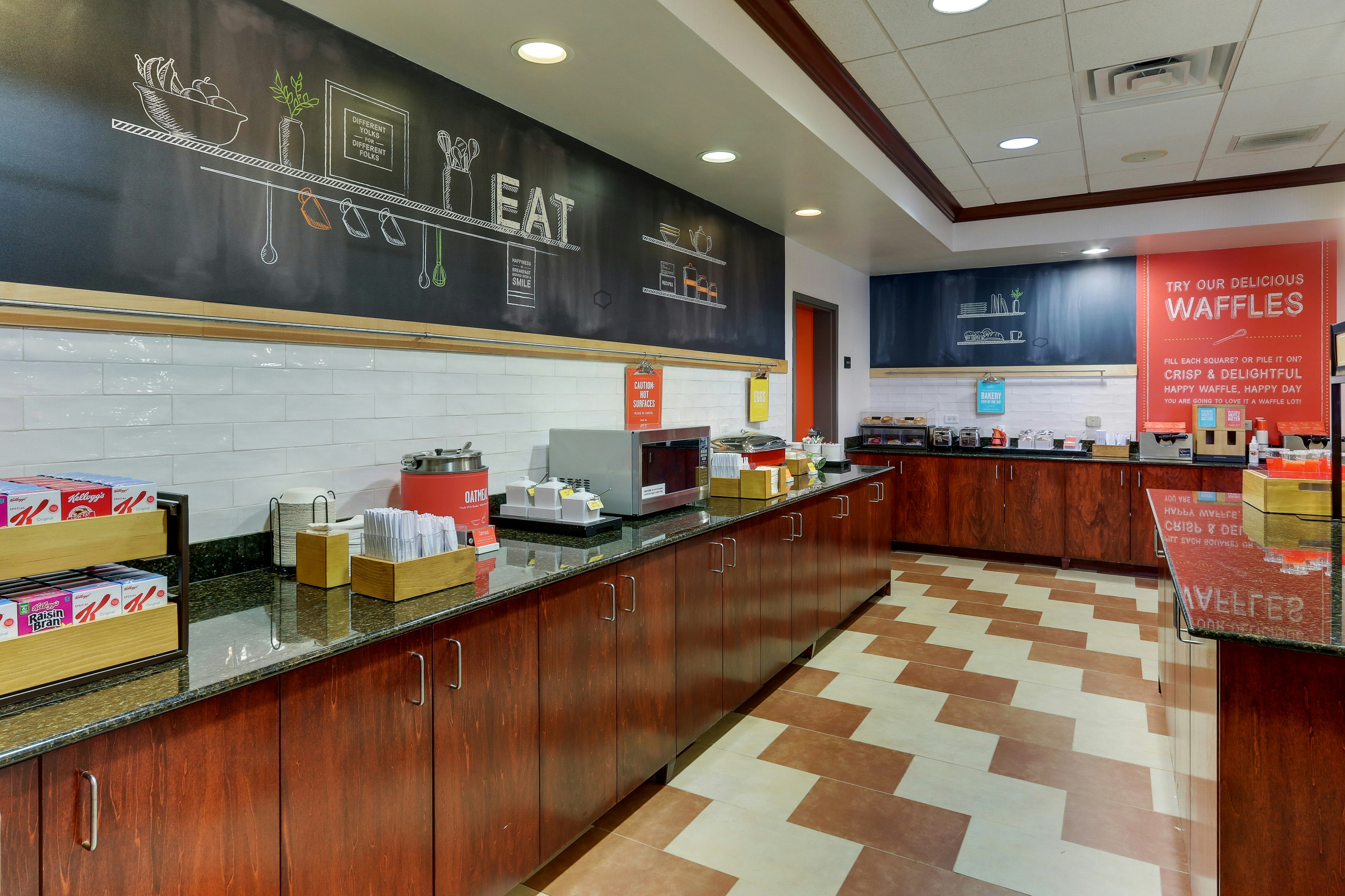 Hampton Inn Suites Indianapolis Airport 6/39