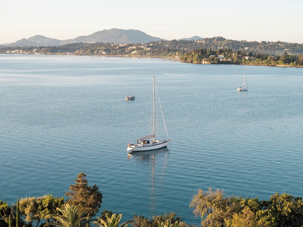 Corfu Imperial, A Resort to Live 71/74
