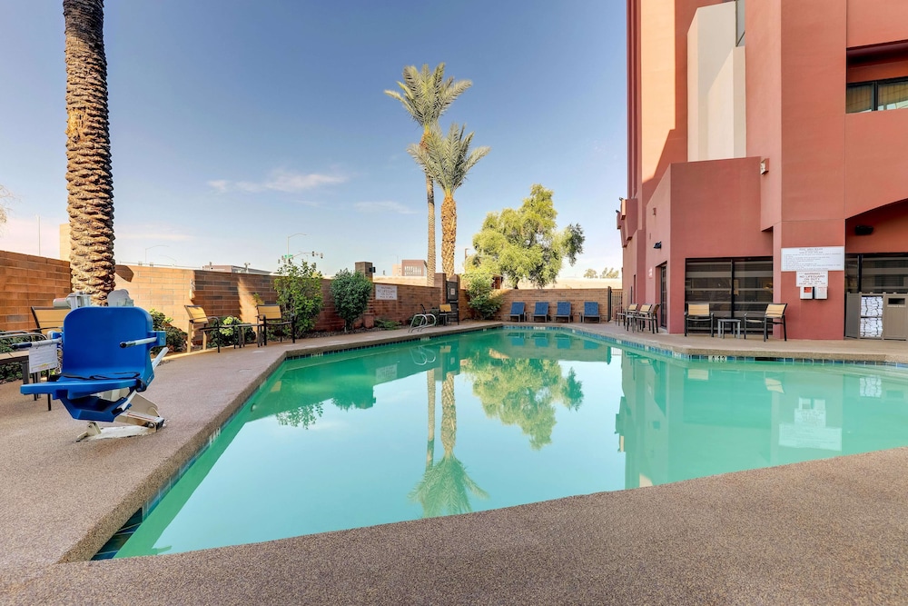 Drury Inn And Suites Phoenix Airport 47/50