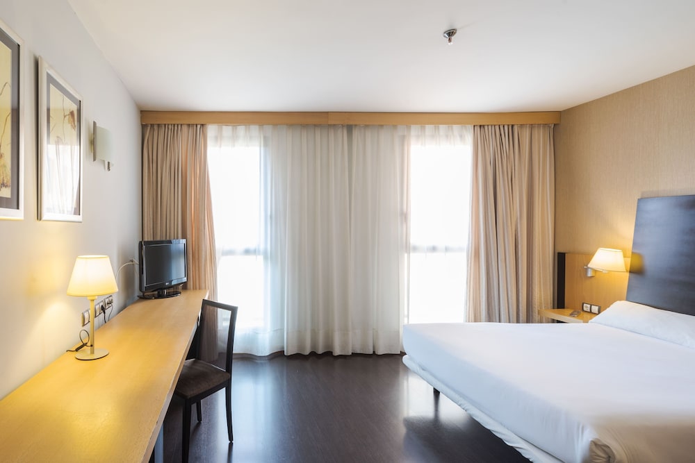 Room, Double Bed, Cathedral View