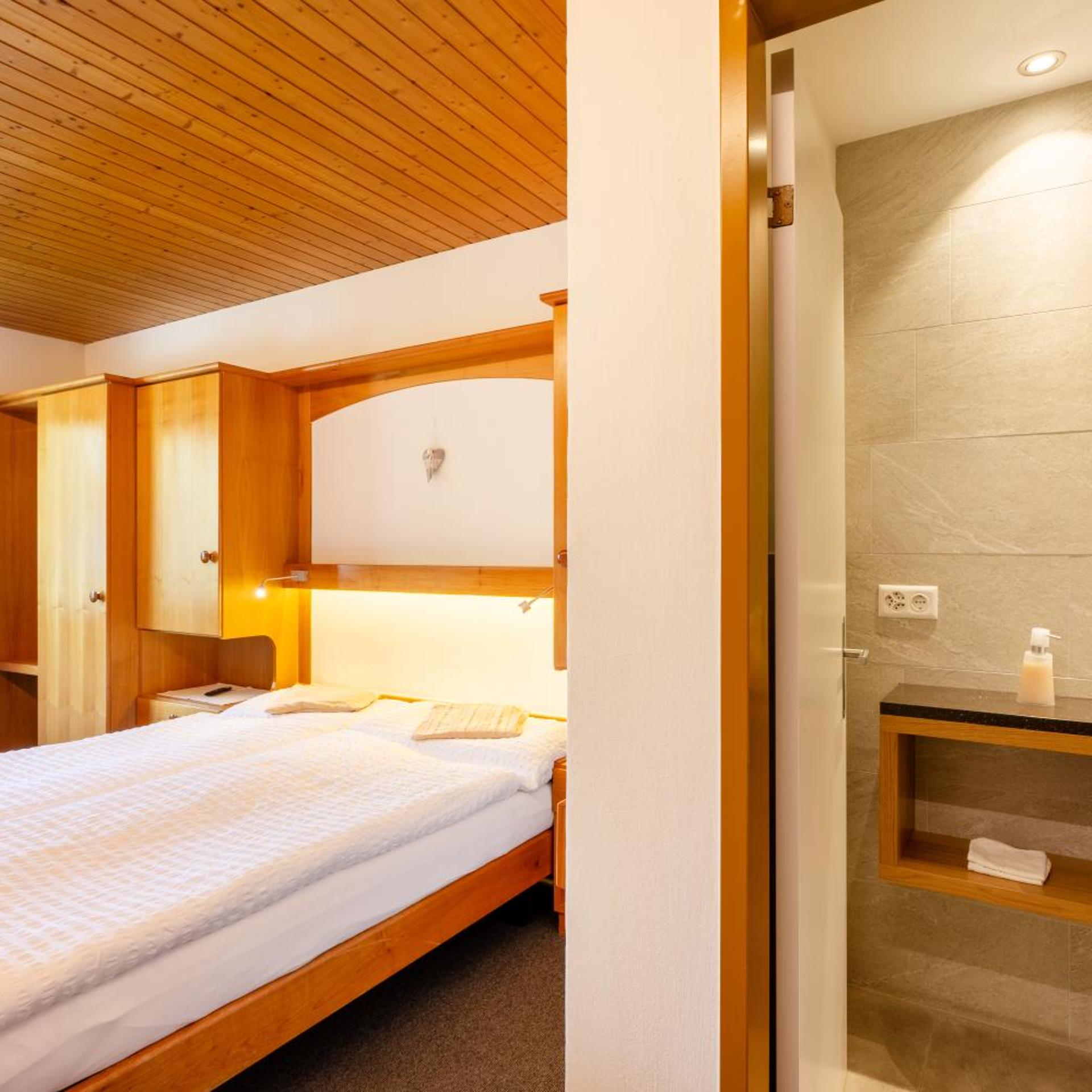 غرفة بسرير مزدوج، Hotel Parnass 5/7