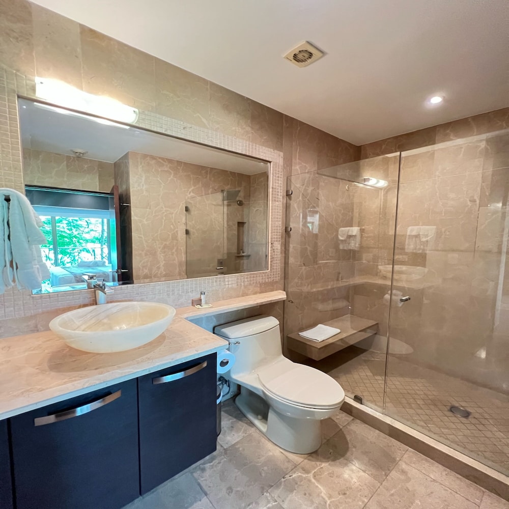 1 Bedroom, Duplex, Loft, 1 Single and 2 Double Beds, Sofa, Living Area, 3 Balconies, Kitchen
