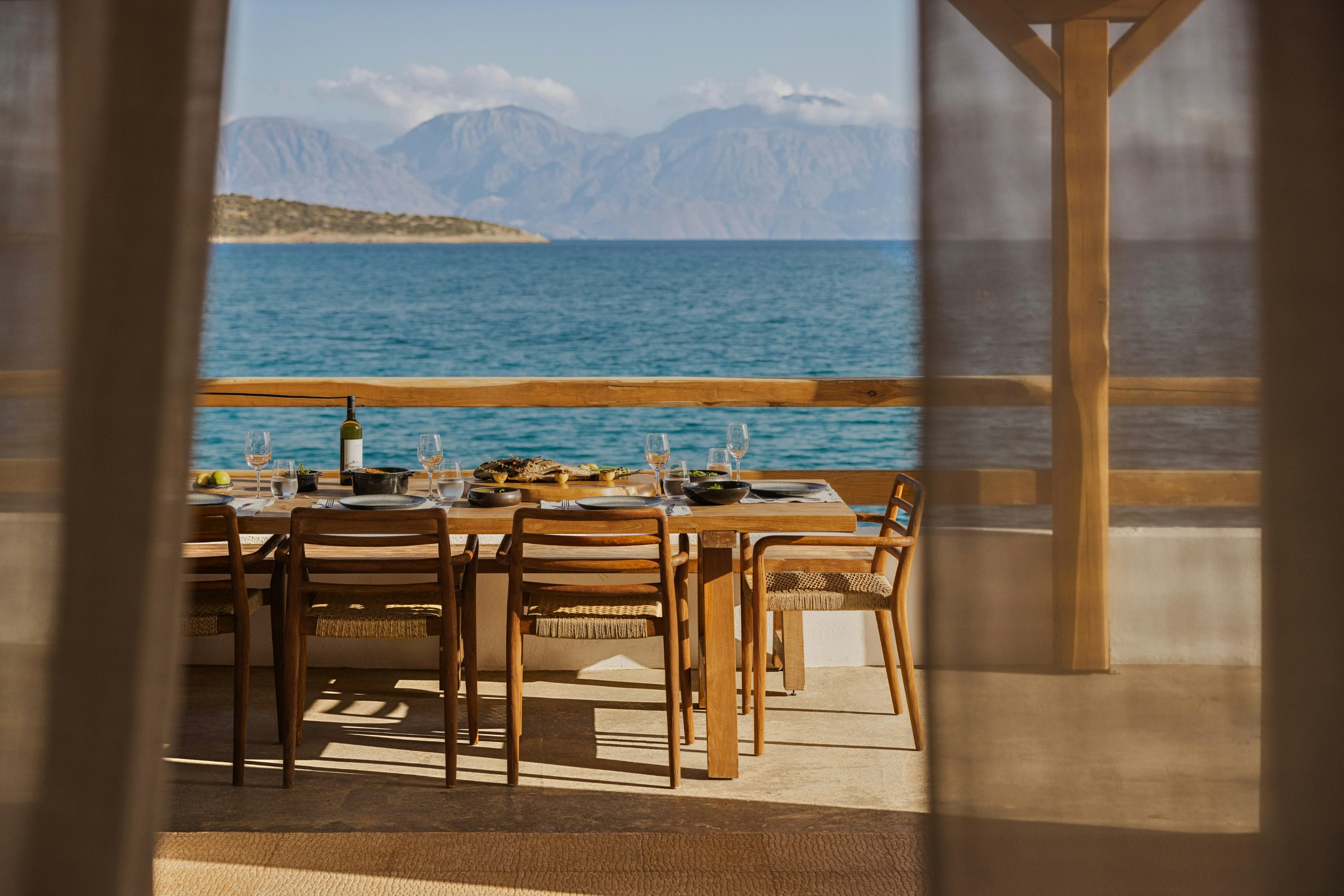 Minos Beach Art Hotel 60/63