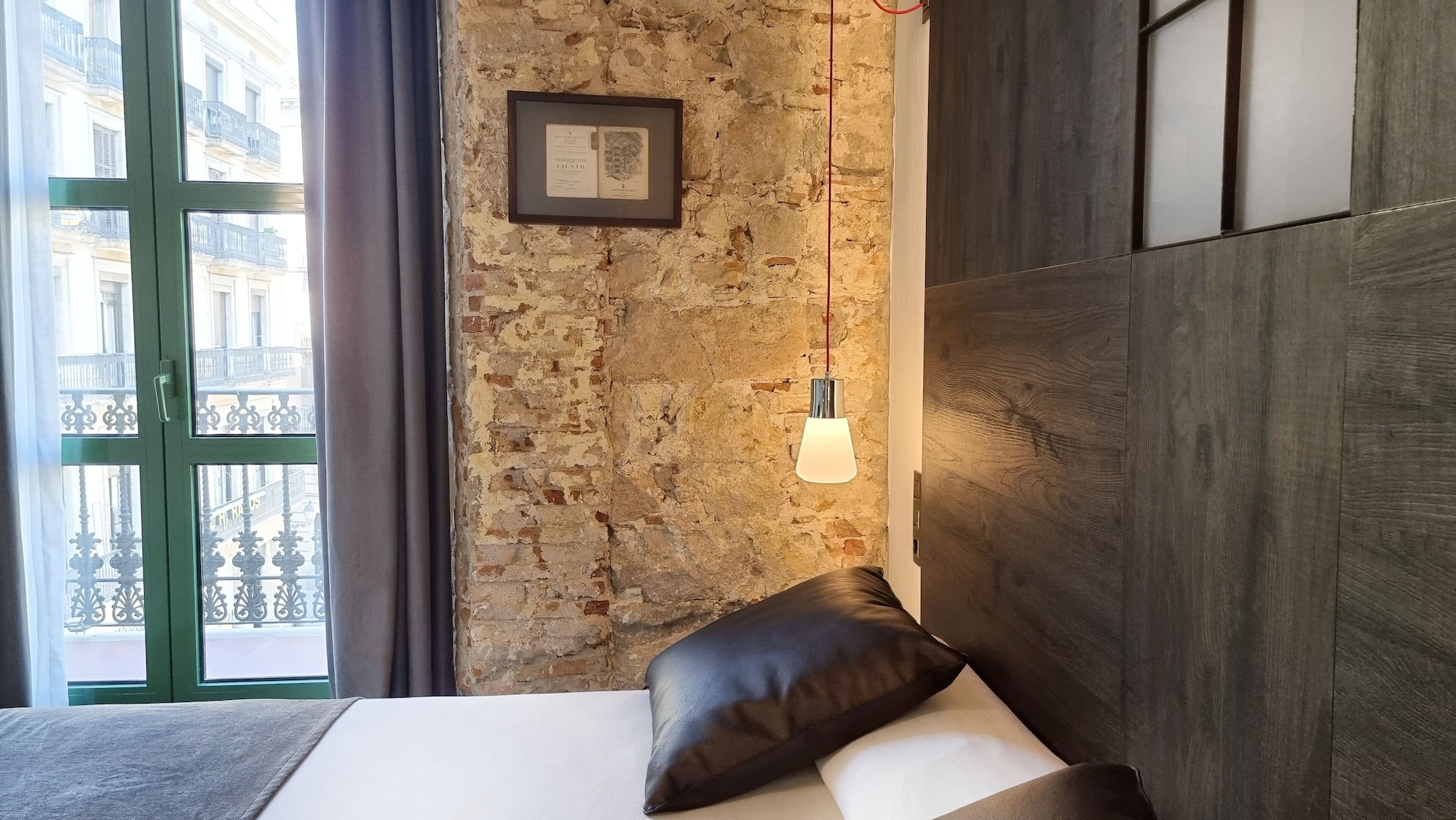 Interior Comfort Triple Room, Sant Agusti Hotel 4/5