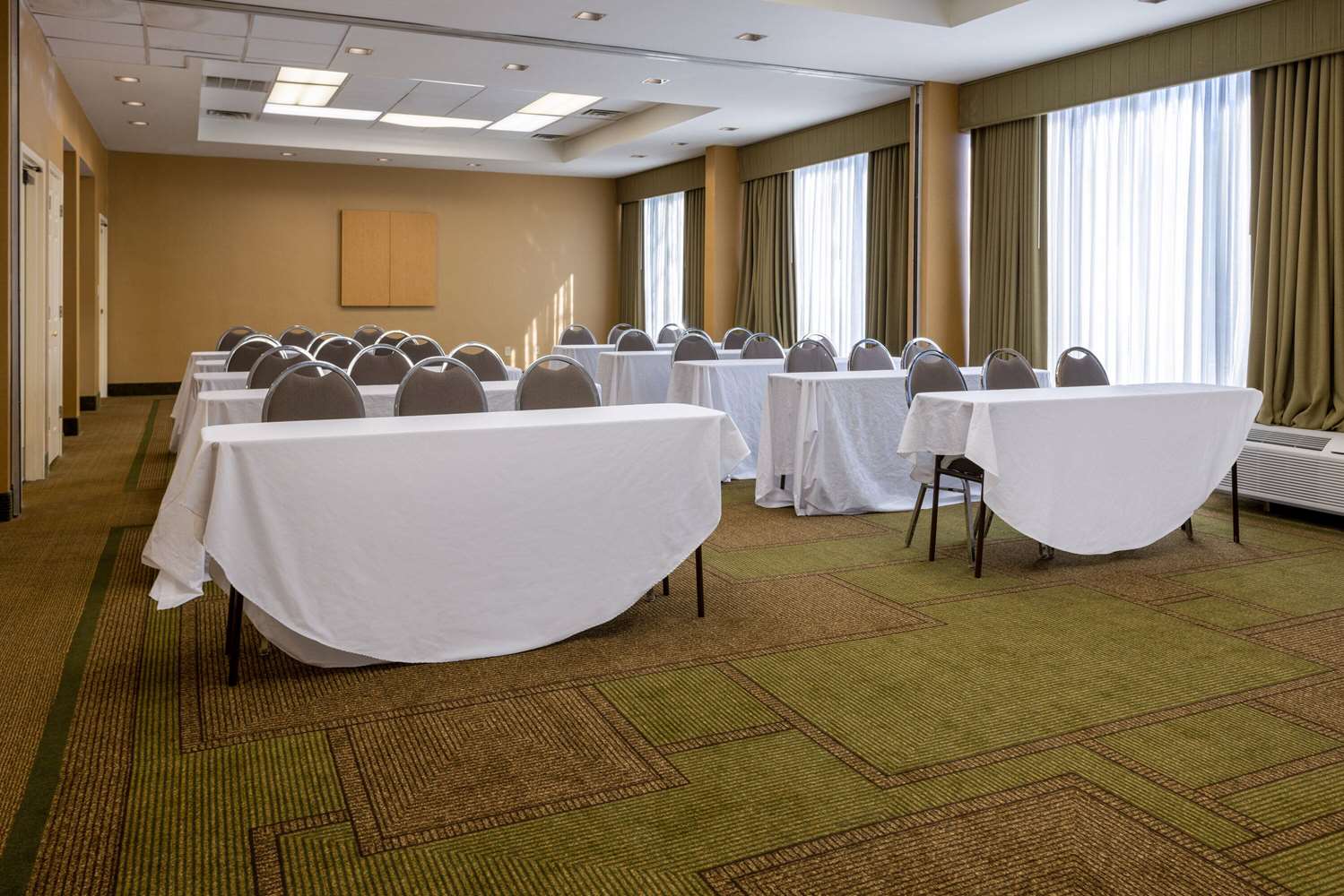 La Quinta Inn & Suites by Wyndham Kingsport Tri-Cities 18/18