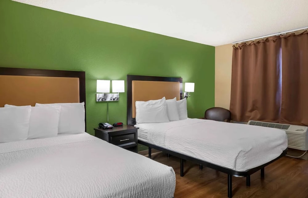 Relax Suites Extended Stay - La Mirada 3/18
