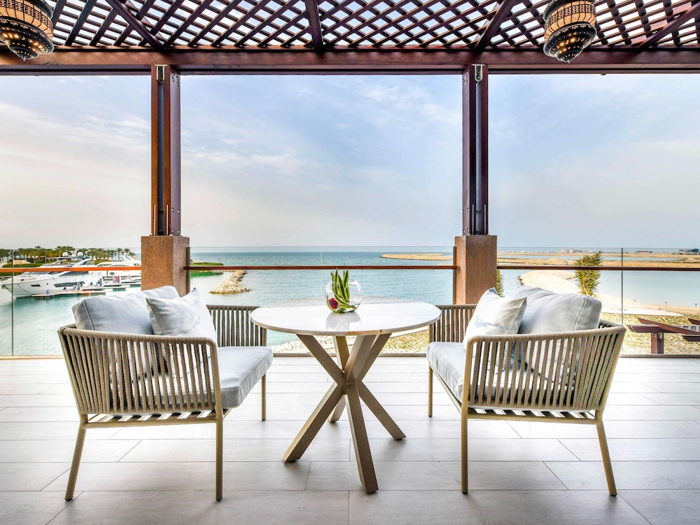 Royal Saray Resort 50/67