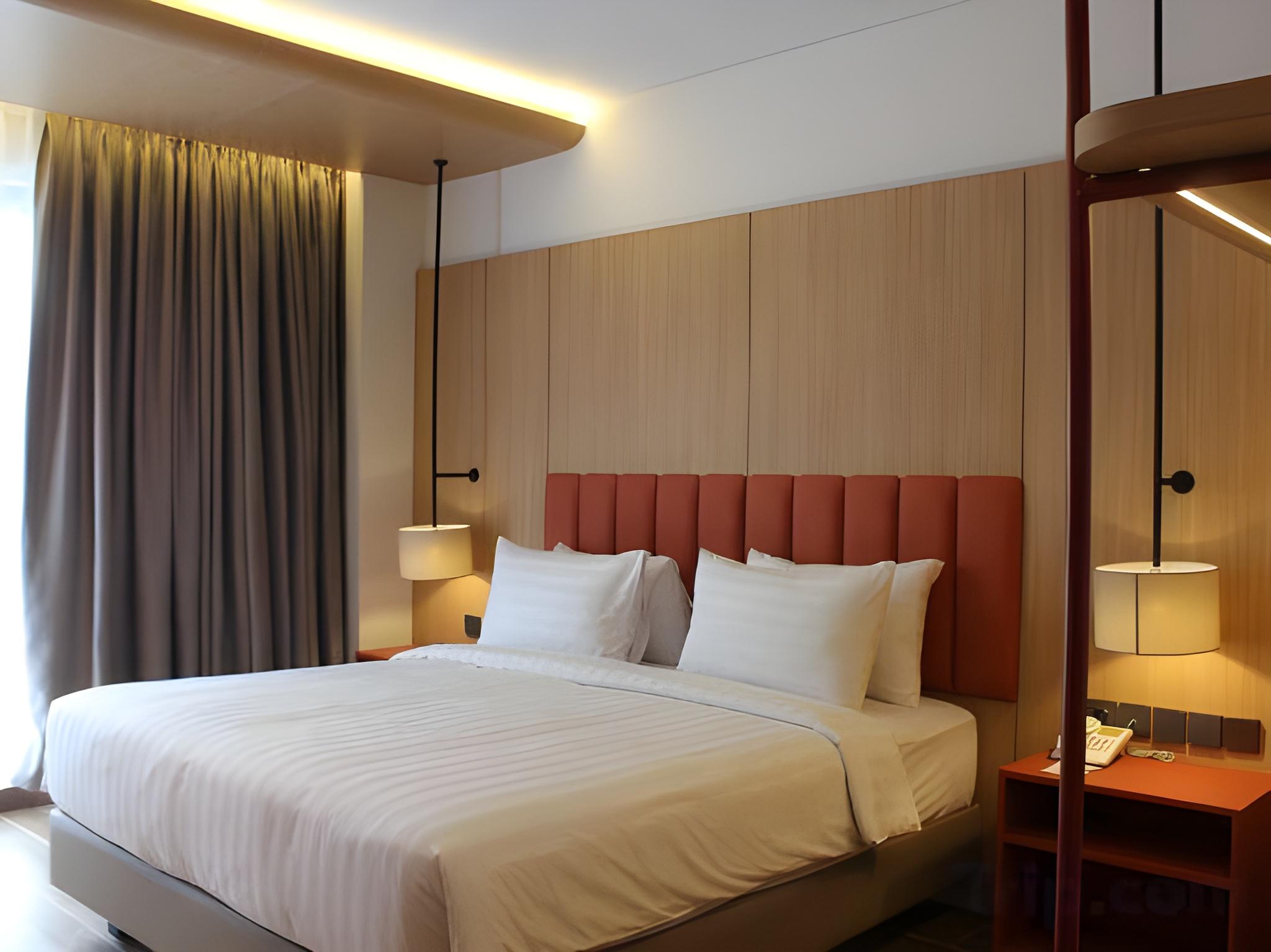 Studio, Queen Bed