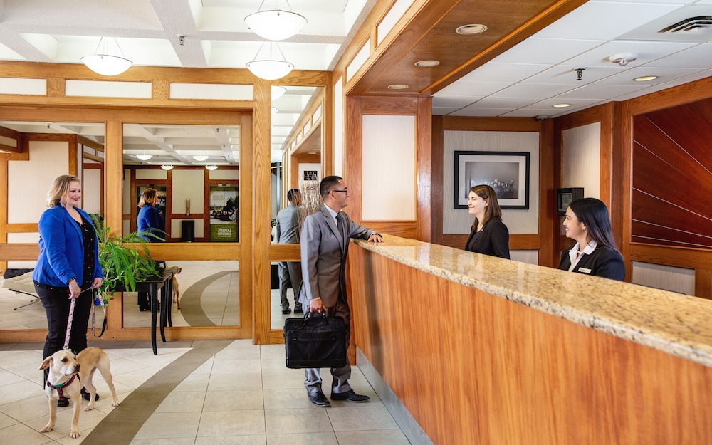 Lobby at Wyndham Edmonton Hotel and Conference Centre, EDMONTON