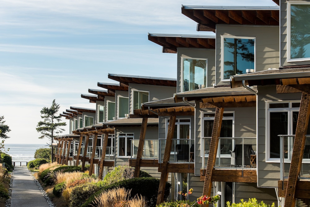 Cox Bay Beach Resort 2/68