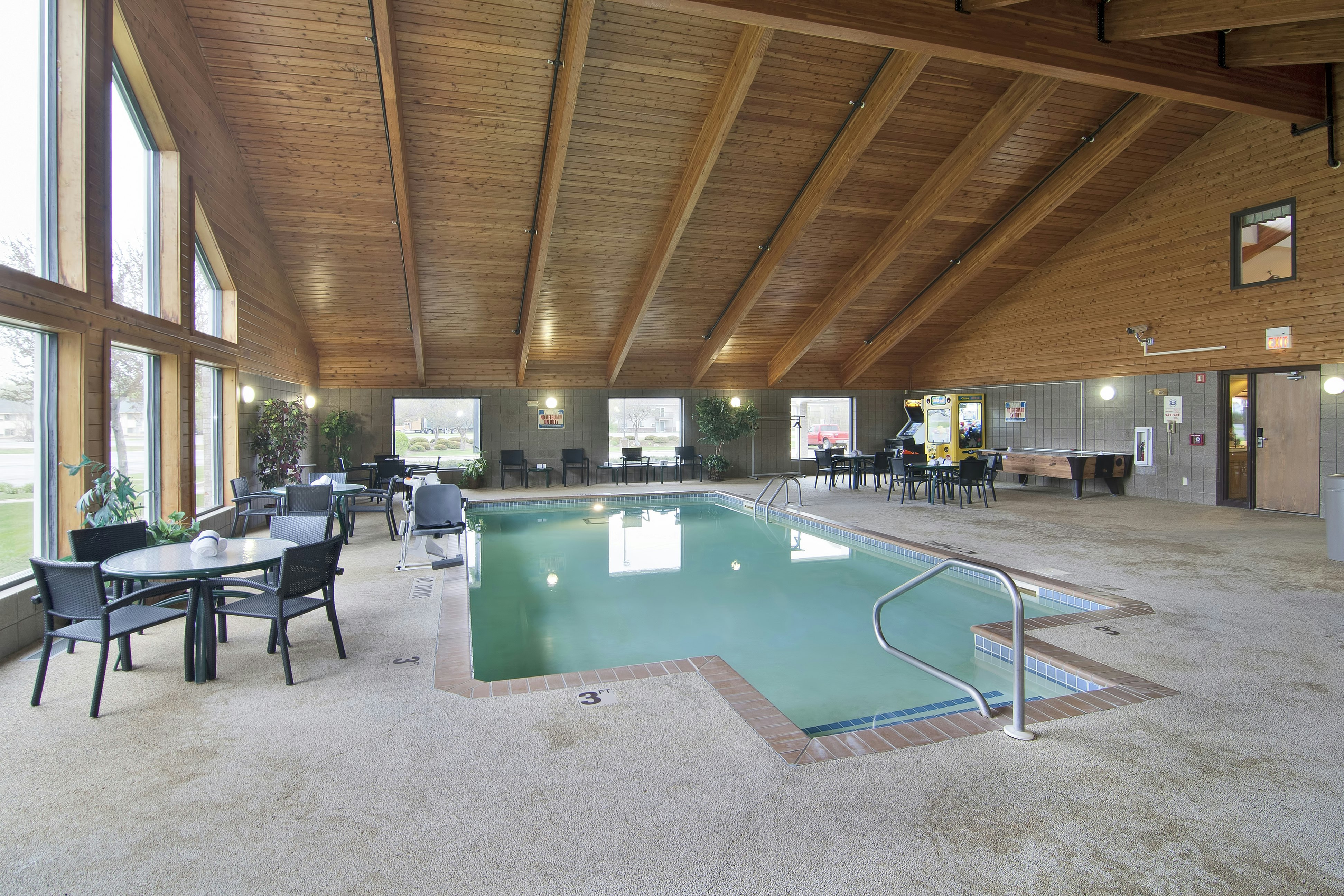 Boarders Inn Suites Faribault Mn 47/80