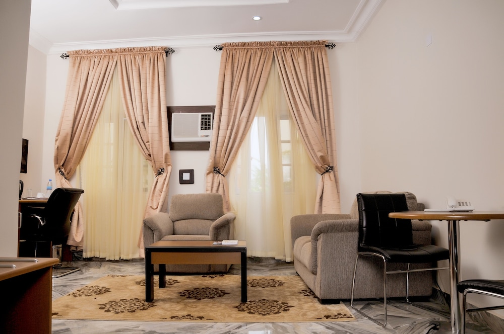 Hotel de Bently 36/50