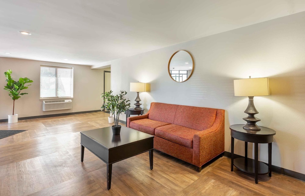 Extended Stay America - Cleveland - Middleburg Heights 35/50
