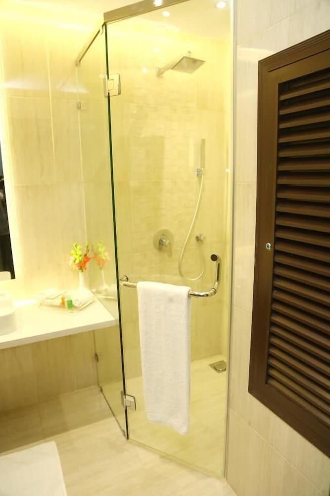 Best Western Plus Grand Hotel Multan 61/61