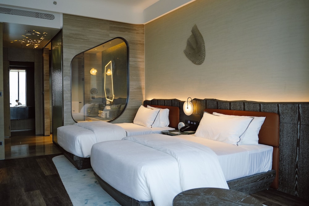The Westin Yantai 5/50