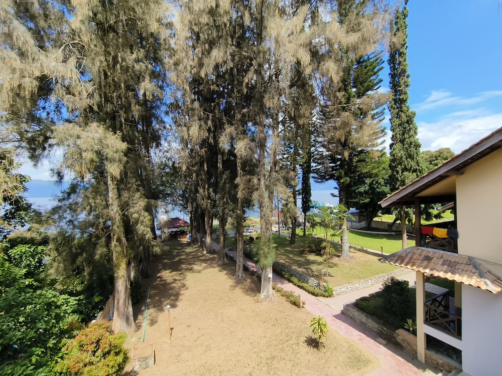 Pandu Lakeside Hotel Tuktuk 45/51