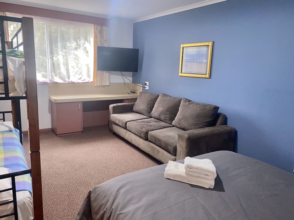 Limestone Coast Tourist Park 27/50
