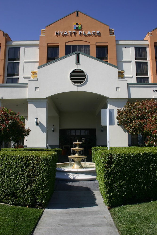 Hyatt Place Dublin/Pleasanton 70/77