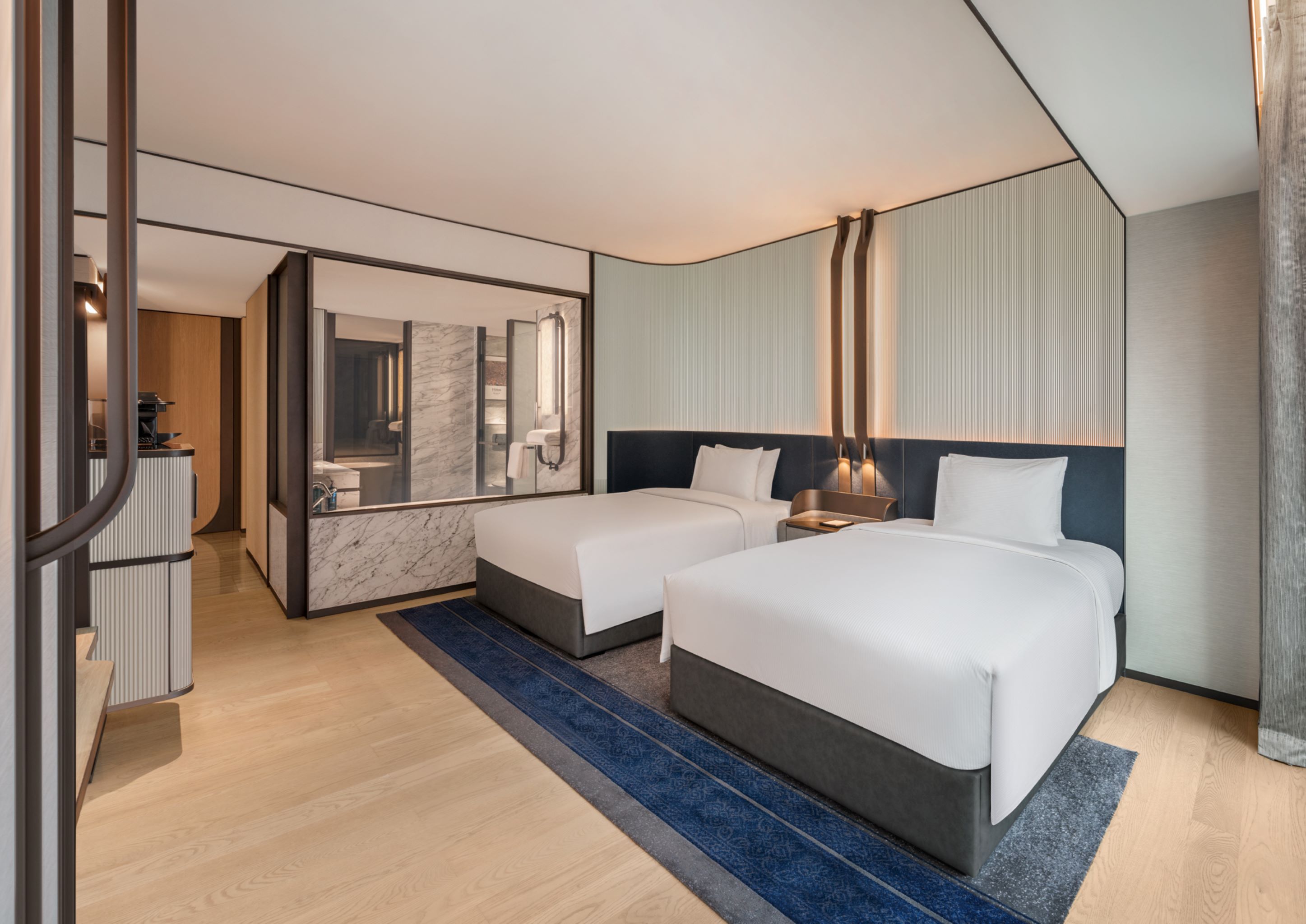 EXECUTIVE, TWIN BEDS